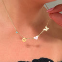 Foto di Chiara con la collana